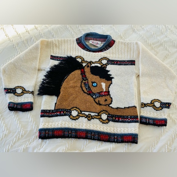 Vintage 80’s White Heartworks Horse Sweater,  Girls Size 5-6 - Picture 4 of 5